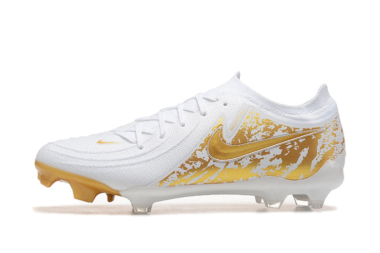 Nike Phantom Luna 2 Elite Turf Football Boots + Exclusive Gifts
