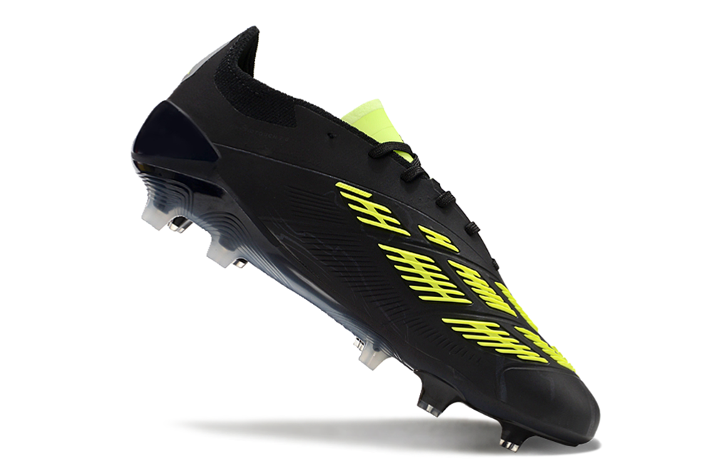 Adidas Predator + 24 Elite Field Boots + Exclusive Gifts