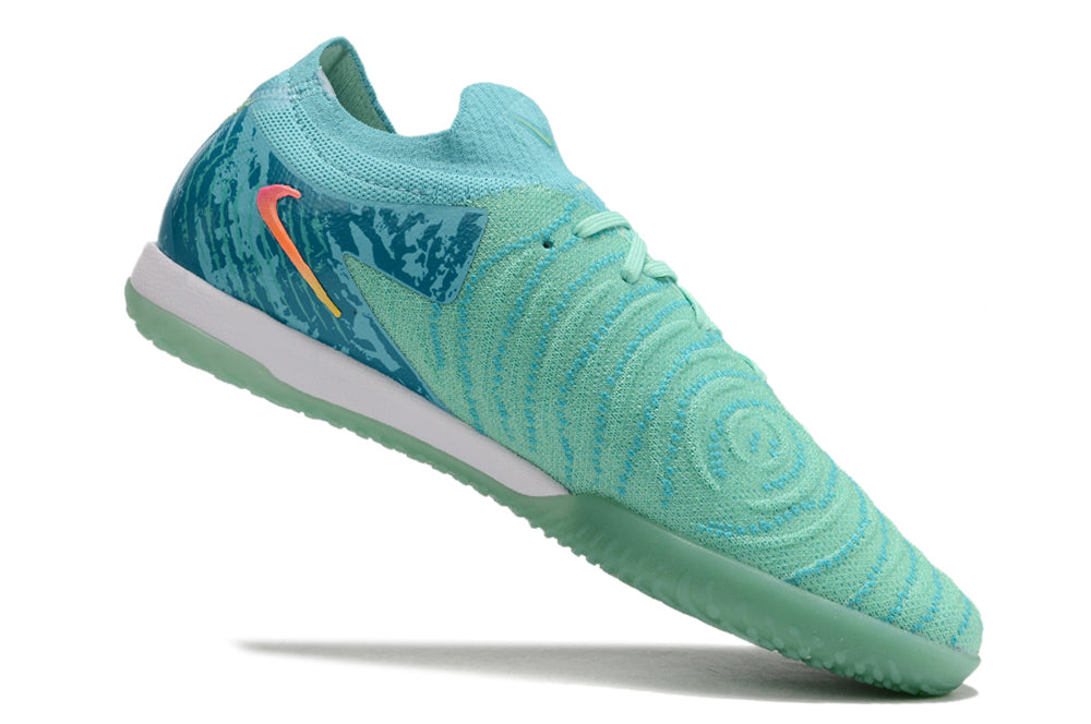 Nike Phantom Luna 2 IC Elite Futsal Shoes + Exclusive Gifts