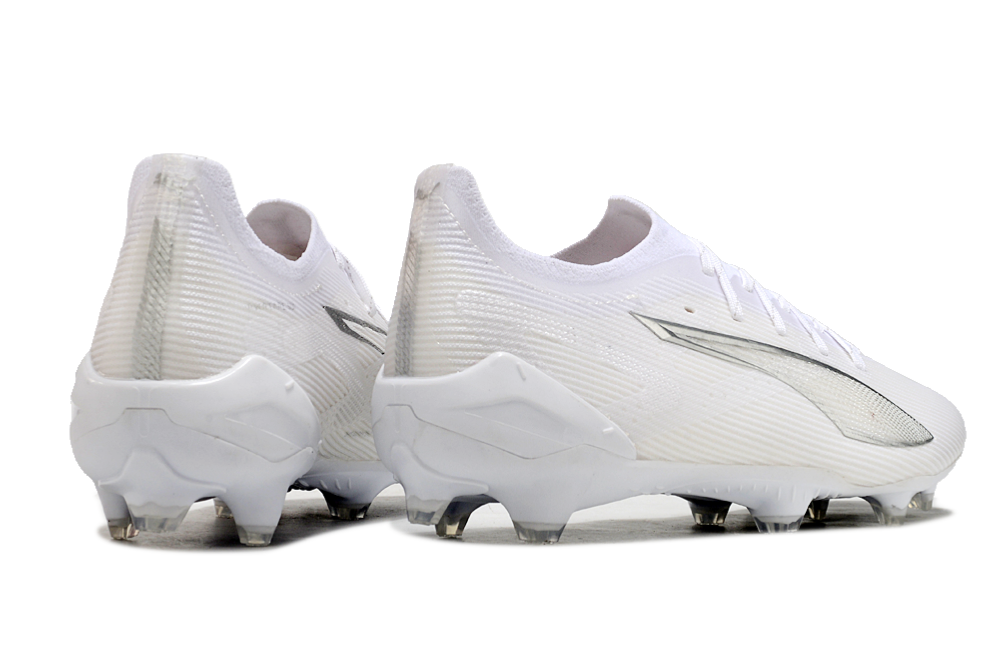 Puma Ultra 5 FG Elite Field Football Boots + Exclusive Gifts