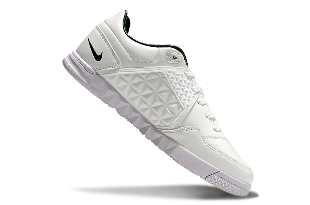 Nike 5 Gato Street IC Elite Futsal Shoes + Exclusive Gifts