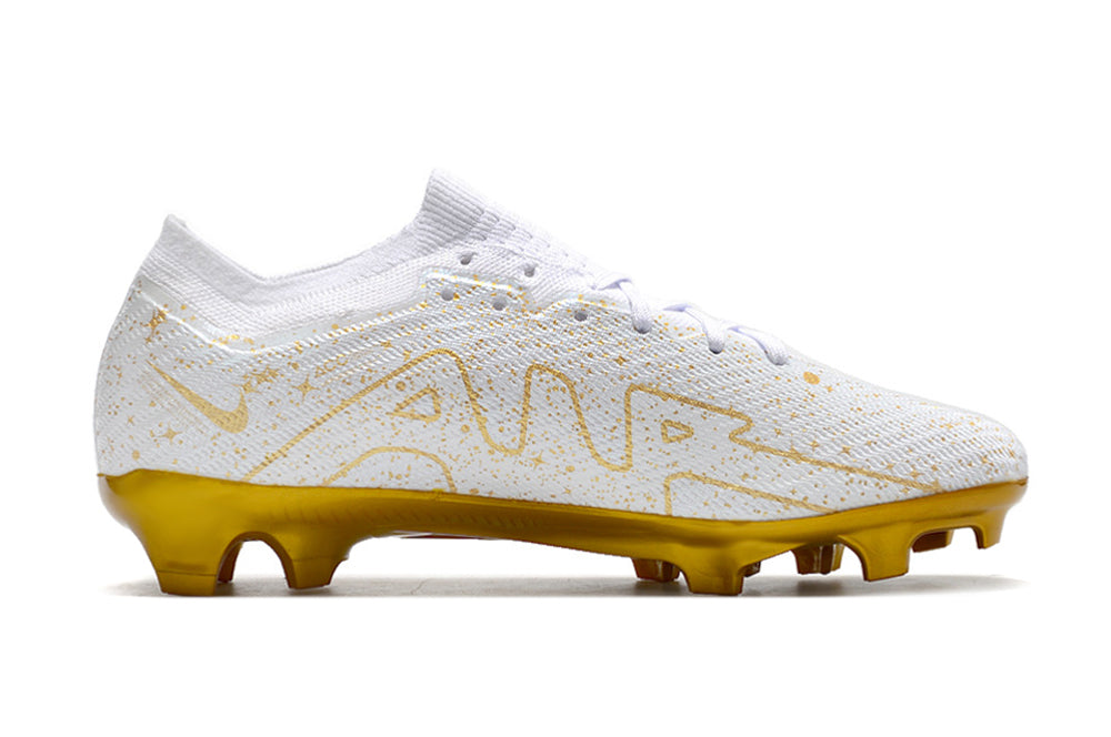 Nike Air Zoom Mercurial Vapor 15 Elite Football Boots + Exclusive Gifts