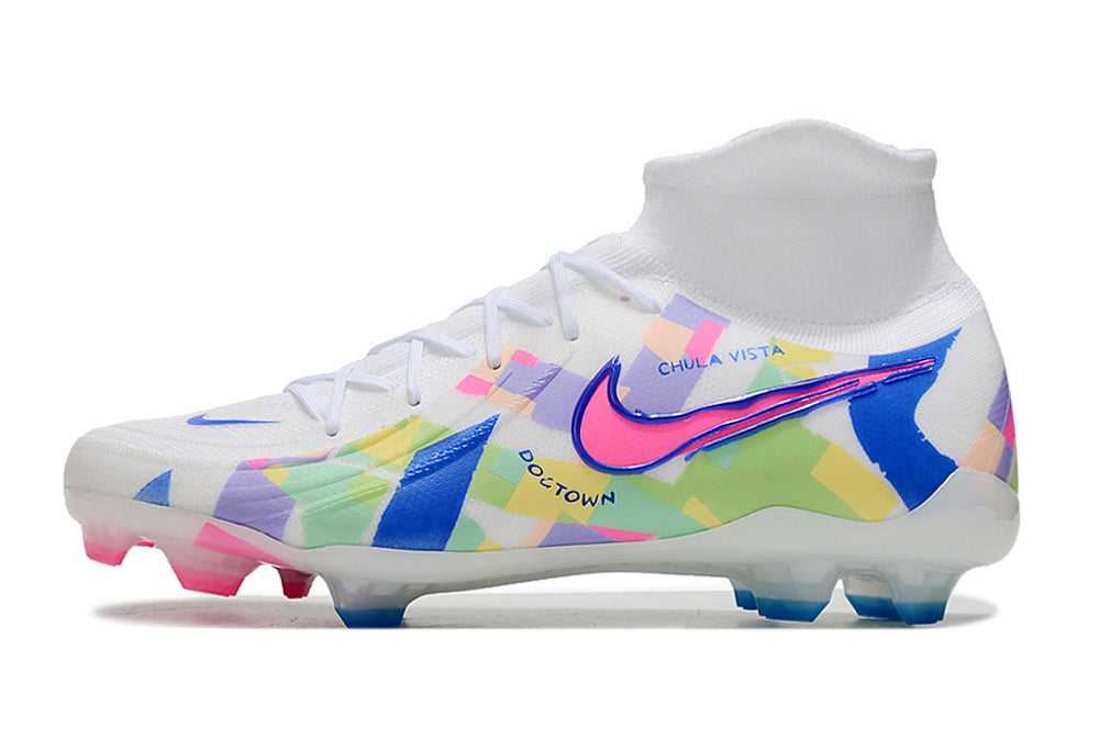 Nike Phantom Luna 2 Elite Football Boots + Exclusive Gifts