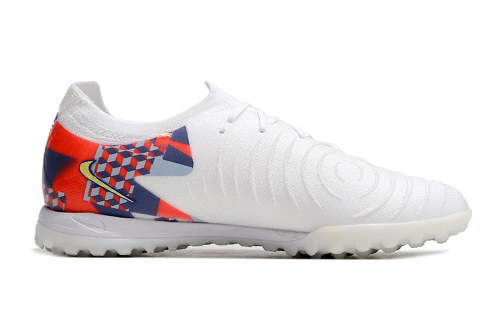 Nike Phantom Luna TF 2 Elite Turf Soccer Cleats + Exclusive Gifts