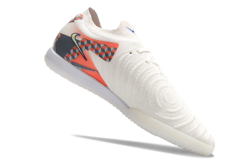 Nike Phantom Luna 2 IC Elite Futsal Shoes + Exclusive Gifts