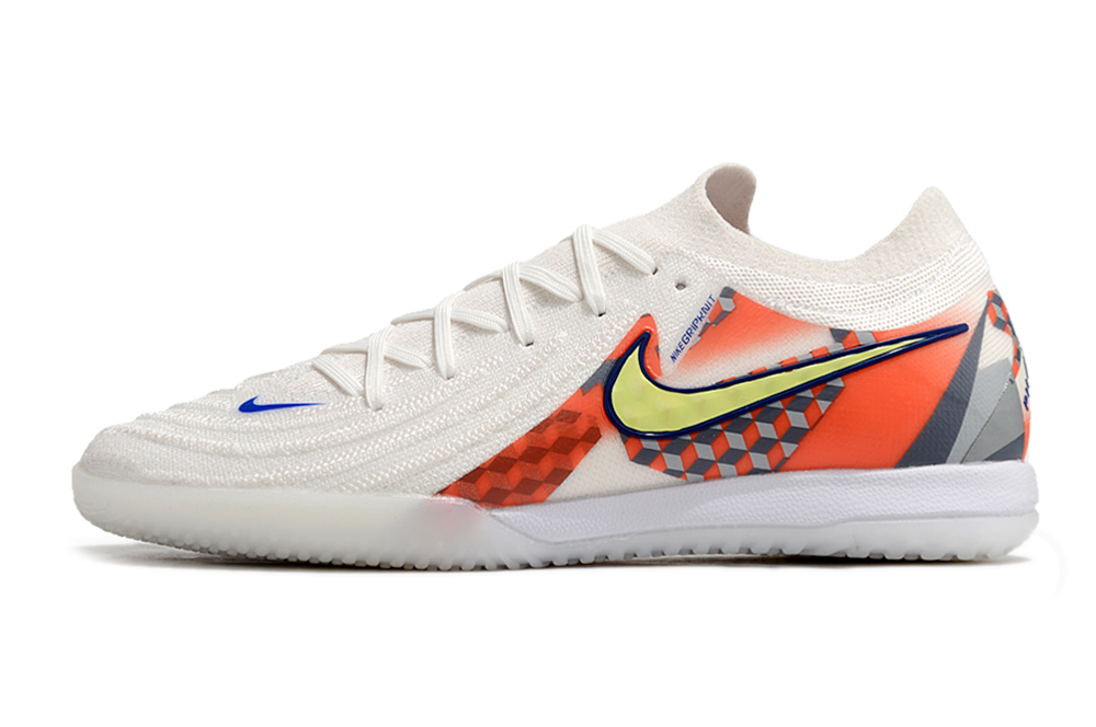 Nike Phantom Luna 2 IC Elite Futsal Shoes + Exclusive Gifts