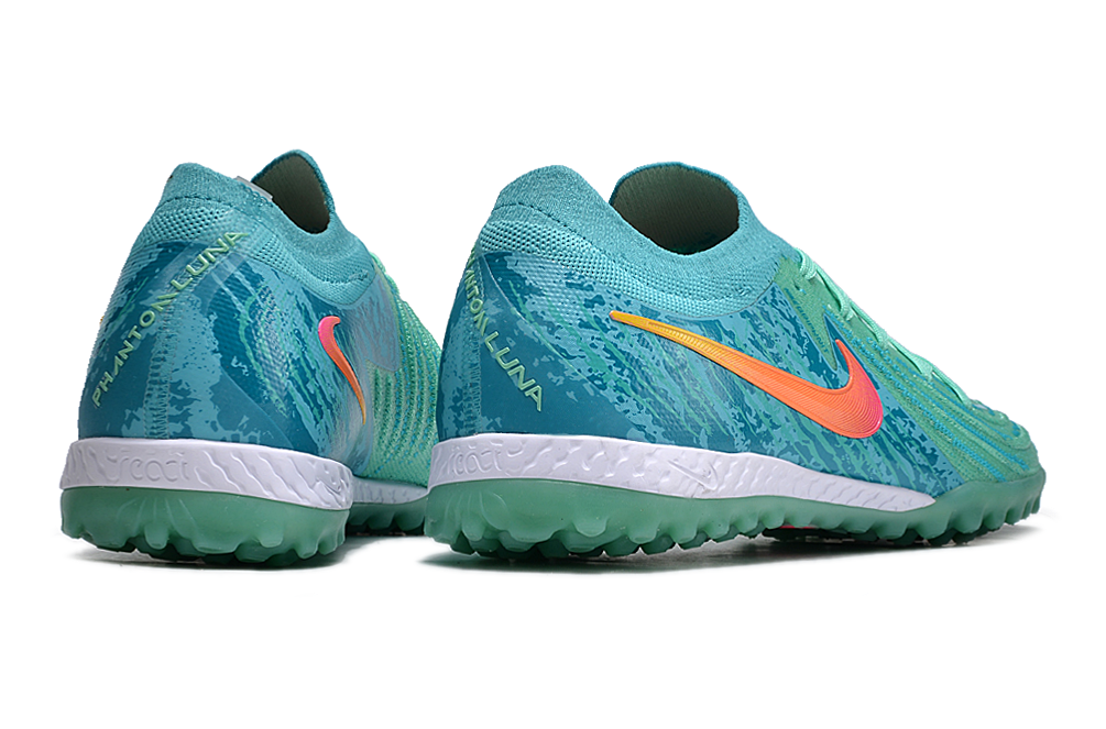 Nike Phantom Luna TF 2 Elite Turf Soccer Cleats + Exclusive Gifts