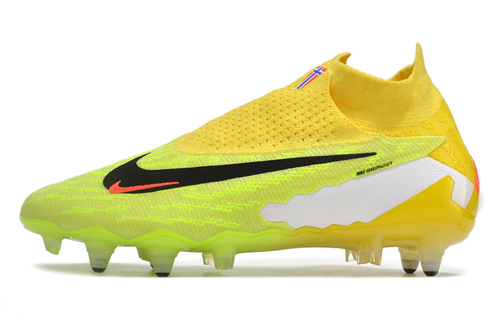 Nike Phantom GX DF SG Football Boots - Elite Fixed Studs + Exclusive Gifts